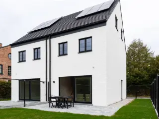 Hogeschuurstraat, Staden