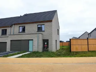 Bellecourt (RBU33008)   Bellecourt (RBU33008)