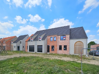 Hof van Leerne