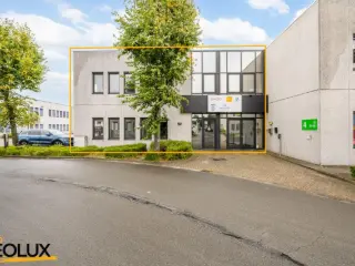 Bureaux à louer Relegem (RBI56705)