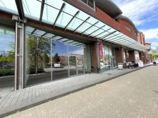 Surface commerciale à louer Maaseik (RBK42102)