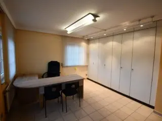 Kantoor te huur Useldange (RBK96275)