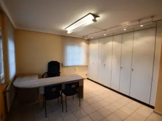 Kantoor te huur Useldange (RBK96421)