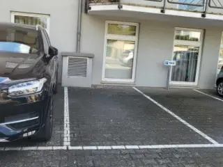 Parking for rent Strassen (RBL33563)