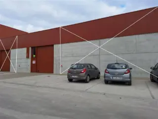 Industrial building for rent Heule (RBR90925)