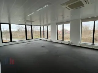 Bureaux à louer Asse (RBS33290)