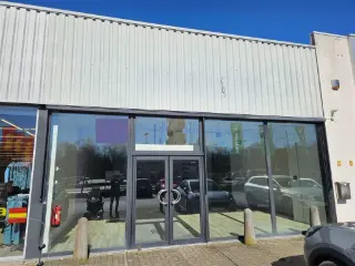 Handelspand te huur Genk (RBS95958)