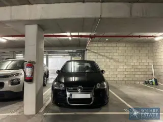 Parking for rent Strombeek-Bever (RBS97910)