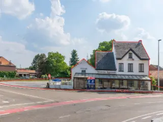 Commercial building for sale Sint-Truiden (RBT03854)