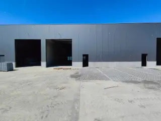 Industrial building for rent Brugge (RBT29857)