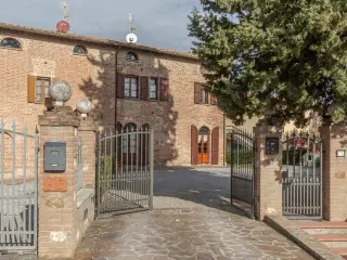 Residence for sale Chiusi (RBT49925)