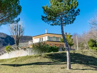 Maison à vendre Ripe San Ginesio (RBT49960)