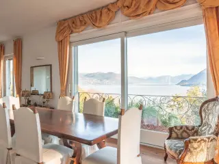 Residence for sale Stresa (RBT50025)