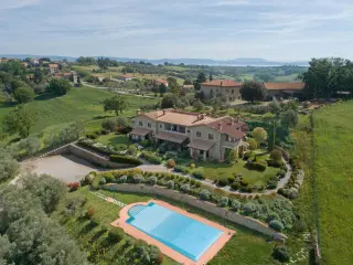 Residence for sale Castiglione del Lago (RBT50076)