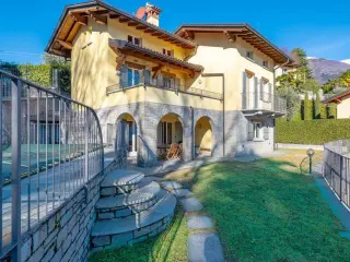 Residence for sale Loveno Sopra Menaggio (RBT50091)