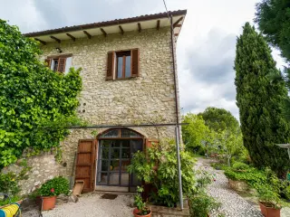 Residence for sale Spoleto (RBT50106)