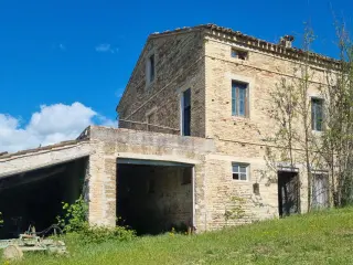 Residence for sale Sant'Angelo in Pontano (RBT50265)