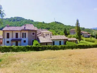 Huis te koop Collegiglioni (RBT50376)