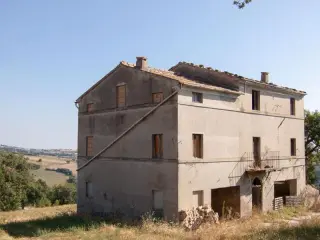 Residence for sale Sant'Angelo in Pontano (RBT50436)