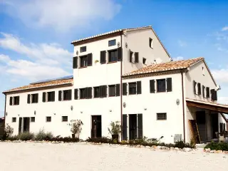 Huis te koop San Marcello (RBT50437)