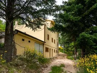 Maison à vendre San Severino Marche (RBT50445)