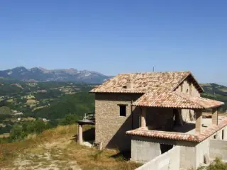 Maison à vendre Amandola (RBT50495)