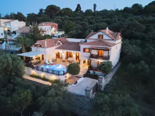 Residence for sale Akrotiri (RBT50532)