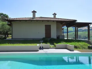 Huis te koop Poggio San Marcello (RBT50626)