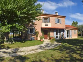 Huis te koop Poggio San Marcello (RBT50629)