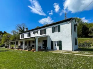 Huis te koop Orciano di Pesaro (RBT50638)