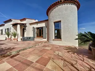 Huis te koop Roquebrune-sur-Argens (RBT51471)