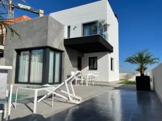 Maison à vendre Torrevieja (RBT53064)