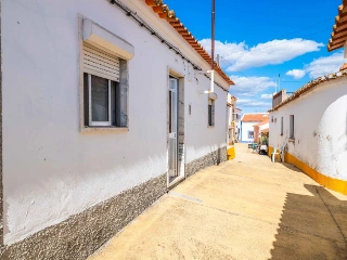 Residence for sale Ourique (RBT57133)