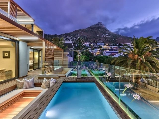 Residence for sale Cape Town (RBT57763)