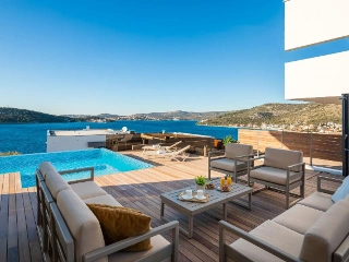 Maison à vendre Ražanj (RBT60244)