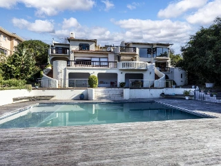 Residence for sale East London (RBT60755)