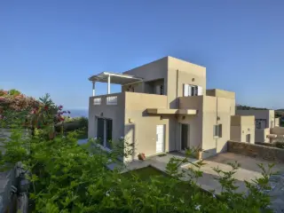 Residence for sale Neapoli (RBT60892)