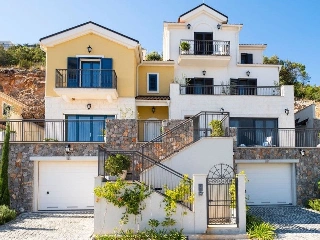 Huis te koop Radovici (RBT61308)