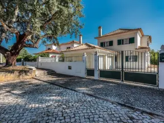 Huis te koop Setúbal (RBT61382)