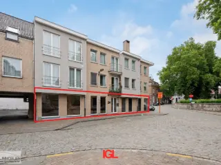 Surface commerciale à vendre Sint-Pieters-Leeuw (RBT68614)