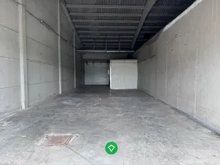 Surface industrielle à louer Dixmude (RBT75741)