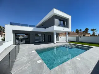 Residence for sale Ciudad Quesada (RBT80150)