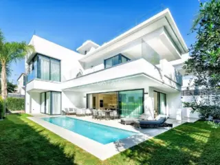 Residence for sale Marbella (RBT80837)