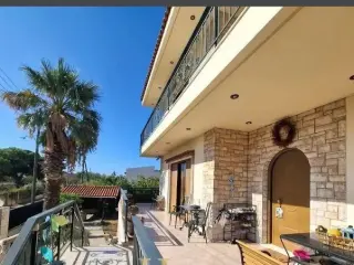 Residence for sale Vari (RBT81935)