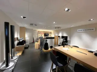 Handelspand te koop Geel (RBT83326)