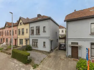 Huis te koop Sint-Pieters-Leeuw (RBT83854)