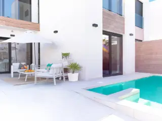 Huis te koop Benijófar (RBT85344)