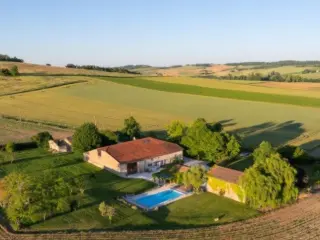 Residence for sale Fleurance (RBT85922)