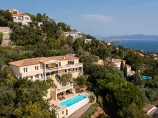 Maison à vendre Roquebrune-sur-Argens (RBT92075)