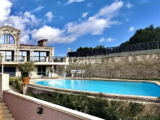 Huis te koop Çeşme (RBT92646)